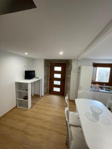 Casa duples junto playa Cubelas