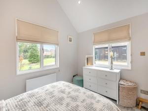 Rose Cottage - Uk49048