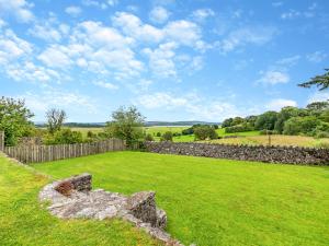 Silverdale Apartment