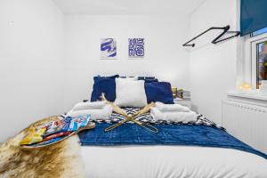 Deja Two Luxe 4BR House By AltoLuxo Short Lets & Serviced Accommodation With Free WiFi & Parking