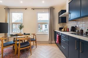 Sleek 2 Bedroom Flat in the Heart of North London