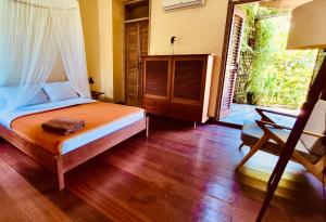Tropical 2 Bedrooms Villa in Central Penestanan