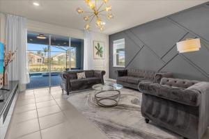 6 Bedrooms 45 Bathrooms Windsor Island 4063La