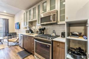 1min Delta - Salt Palace - King Bed - Gym - Parking