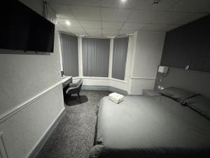 Waverley Beach Hotel