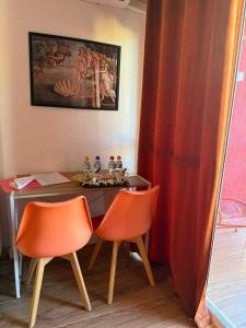 Jacaranda Sunset Aparment - By Budha