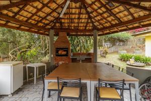 Casa de Campo com Piscina, Lareira e Churrasqueira