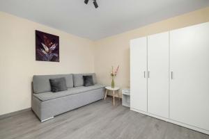 Spacious Apartments in Rzeszów with Parking Spaces and Desks by Noclegi Renters