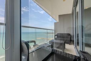 Hermoso Apto 2 Hab Piso 19 en Morros City