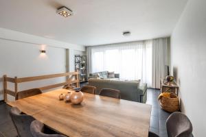 Beautiful duplex for 6 on a top-notch location with free parking