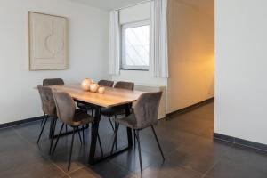 Beautiful duplex for 6 on a top-notch location