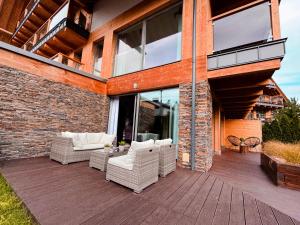 Royal Deluxe 1 i Royal Deluxe 2 luksusowe apartamenty z widokiem na Tatry w sercu Zakopanego