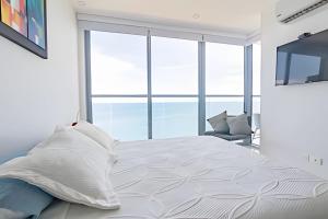 Espectacular Apto Piso 21 de 2 Hab - Morros City