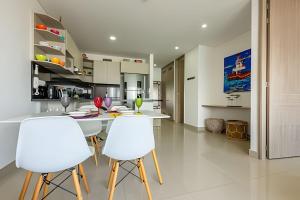 Infinitum - Spectacular sea view 25th floor apt