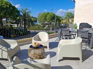 Anatole - T3 - Moderne - Climatisé - 1er étage - Très grande terrasse 35 M2 - Vue magnifique et dégagée