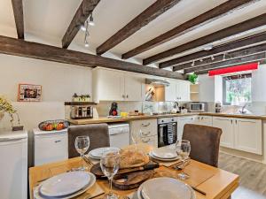 3 Bed in Lanhydrock 90217