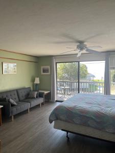 Unit 225 Beautiful Cedar key