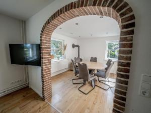 Großzügiges Ferienhaus mit großem Garten in Alleinlage