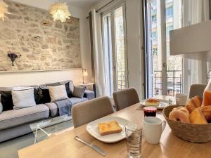 Nestor&Jeeves - SWEET BEACH - Central - Near Beach