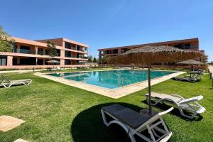 Cosy Apartment with Balcony and Pool in Noria Golf
