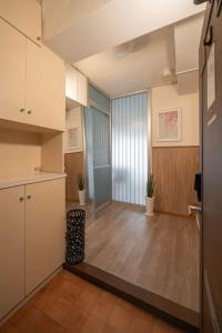 15 min Ikebukuro Tokyo 2-BR Apartment