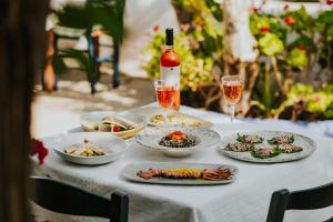 Poseidon Blue Gastronomy Hotel