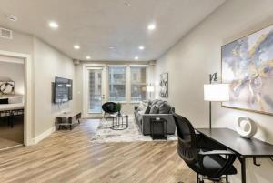 1min Delta - Salt Palace - King Bed - Gym - Parking