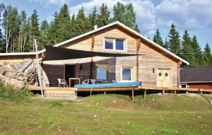 Stunning Home In Gislaved With 4 Bedrooms, Sauna And Wifi