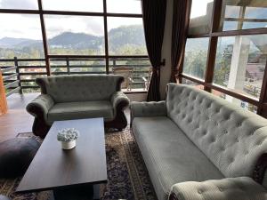 Sherwood Lodge