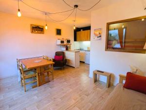 Grand studio cabine 4 pers. avec garage à 600m des remontées mécaniques - FR-1-342-334