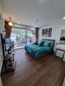 Ozone Condotel Kata Beach by Pitjira