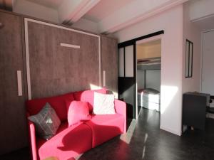 Studio rénové pour 4 pers, balcon, au pied des pistes et commerces - FR-1-687-111