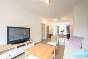 Light-Filled Apartment with Private Garden