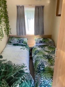 6 Berth, Pet friendly caravan with Decking - Great Yarmouth