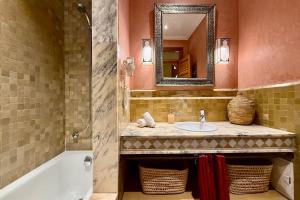 Two Bedroom Garden Apartment in Palmeraie 2