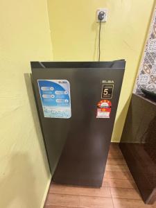 ADALIYA Homestay Kangar - Wifi n Netflix