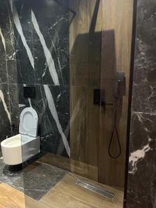 JT Tirana Studios - Red