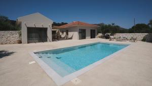 Alkinari Villa, by TK Premium Stays