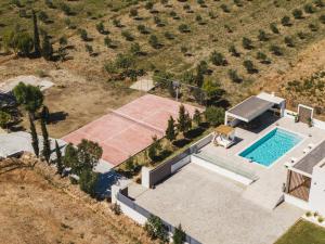 Valley View Villas, By TK Property Management