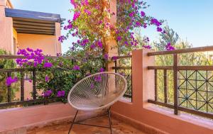 Waky Club - Designer Flat