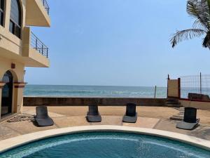 Depa en Cerritos Con Alberca a Unos Pasos del Mar