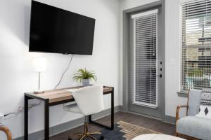 Grandview Getaway, Fitness Center, Secure Parking