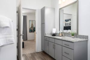 Oak Mountain Retreat with Fitness Center