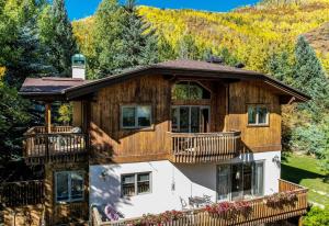 Value - Vail Hideaway - Forest Views, Deck Comfort