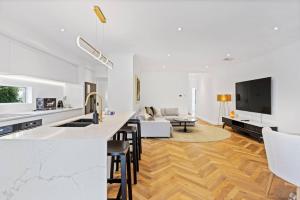 Timeless Getaway in Karrinyup