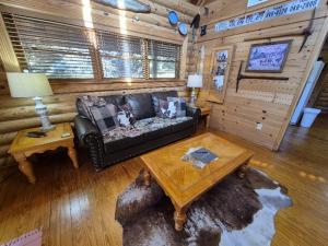 Prospector - Pigeon Forge cabin