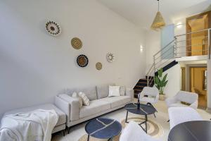 Perfect Getaway Steps from the Beach and Old Town