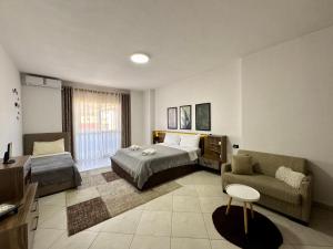 Spacious Family Apartment in City Center