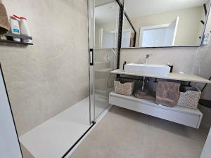 Kaiman 23 by VillaGranCanaria