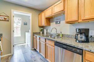 Whimsy on the Hillside! Family Condo in Branson